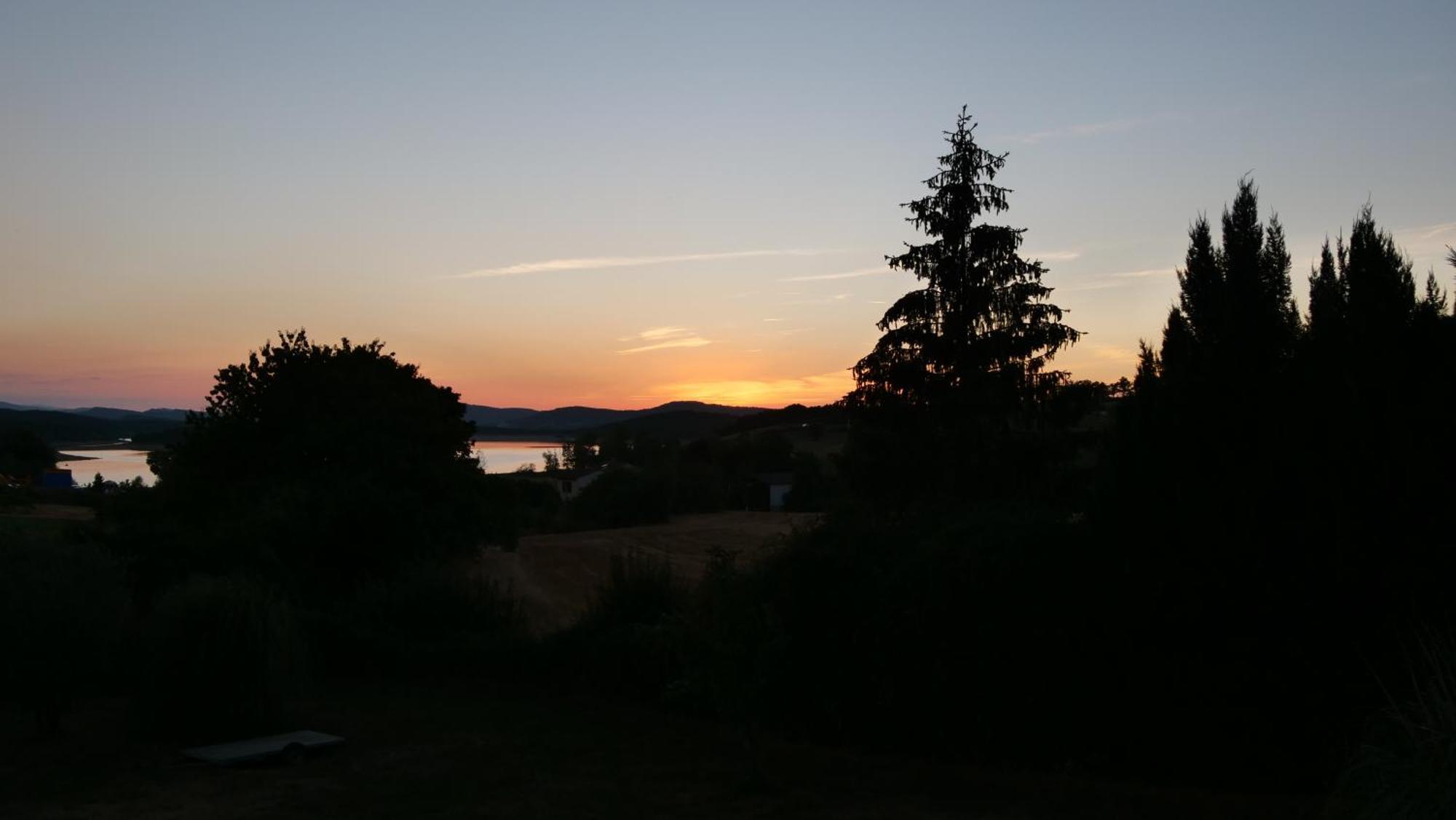 Maison Avec Vue Sur Le Lac De Montbel Exterior photo
